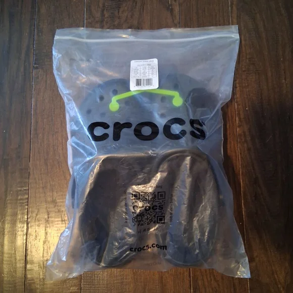 Crocs Black Classic Lined Clog - Picture 3 of 8